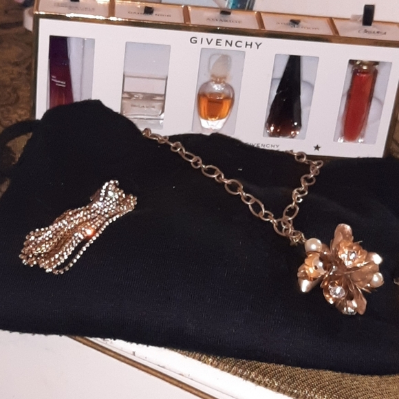 Brass necklace with pearls and gems - Picture 3 of 3